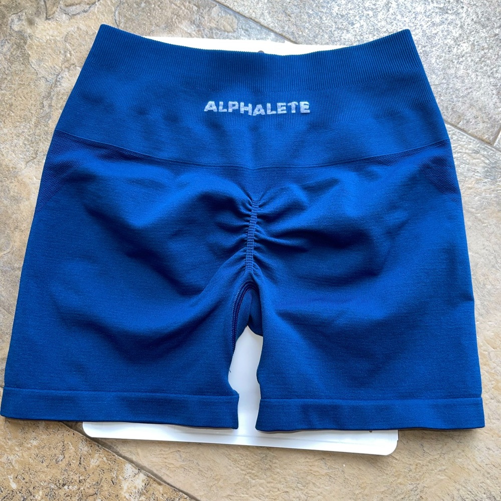 Brand new Alphalete amplify victory blue shorts 🦋💙🐬